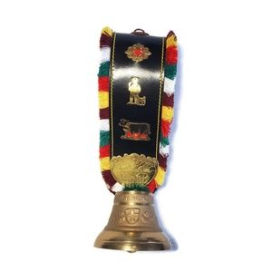 VTG Alb Gusset Uetendorf Swiss Cow Bell "B" & Leather Strap Cast Bronze Brass